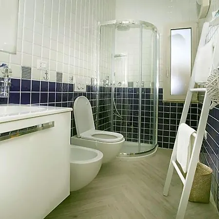 Jolie Bed & Breakfast 4*